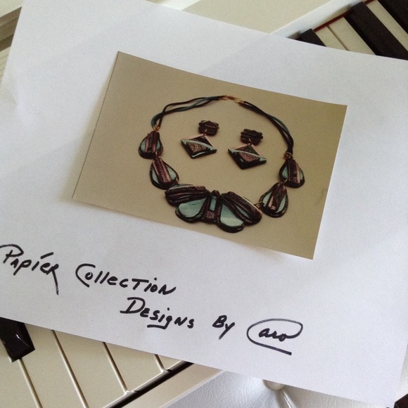 Meet Your Posher Carol - Picture 8 of 8